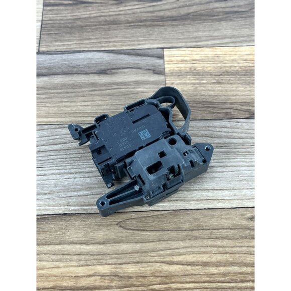 Maytag Washer Model MHW5630HC0 Door Latch Lock Assembly - Picture 6 of 10